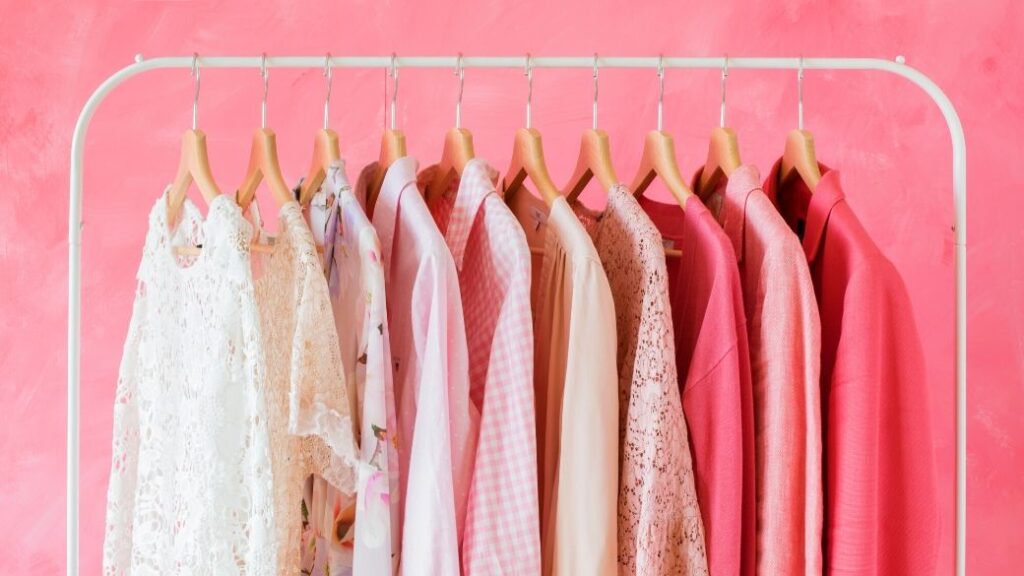 Buying Right Hangers for Your Clothes: What are the Most Popular Types?