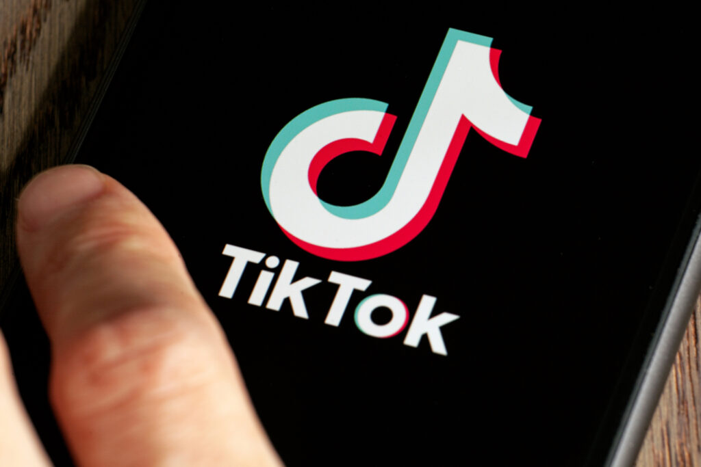 Why buying tiktok views can help you go viral?