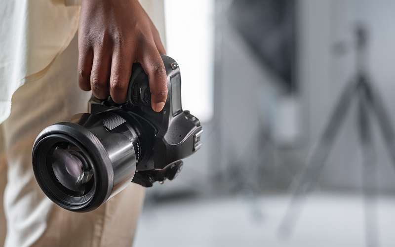 How to Get the Perfect Corporate Headshot in Singapore: Dos and Don’ts